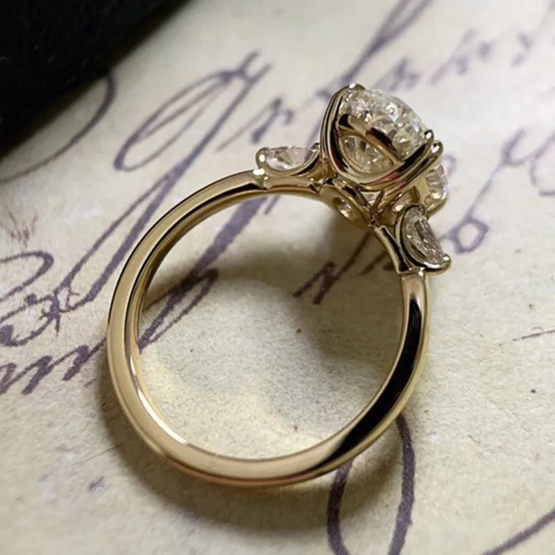 Oval Cubic Luxury Zirconia Wedding Bands - LaVie Jewelery