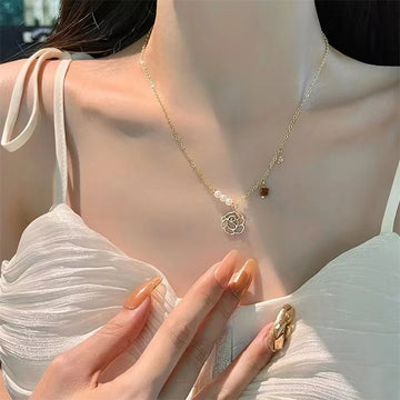 Irregular Baroque Pearl Pendant Necklace - LaVie Jewelery