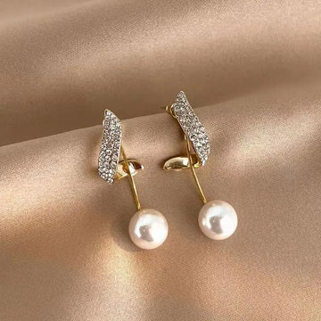 Joker Pendant Pearl Earrings - LaVie Jewelery
