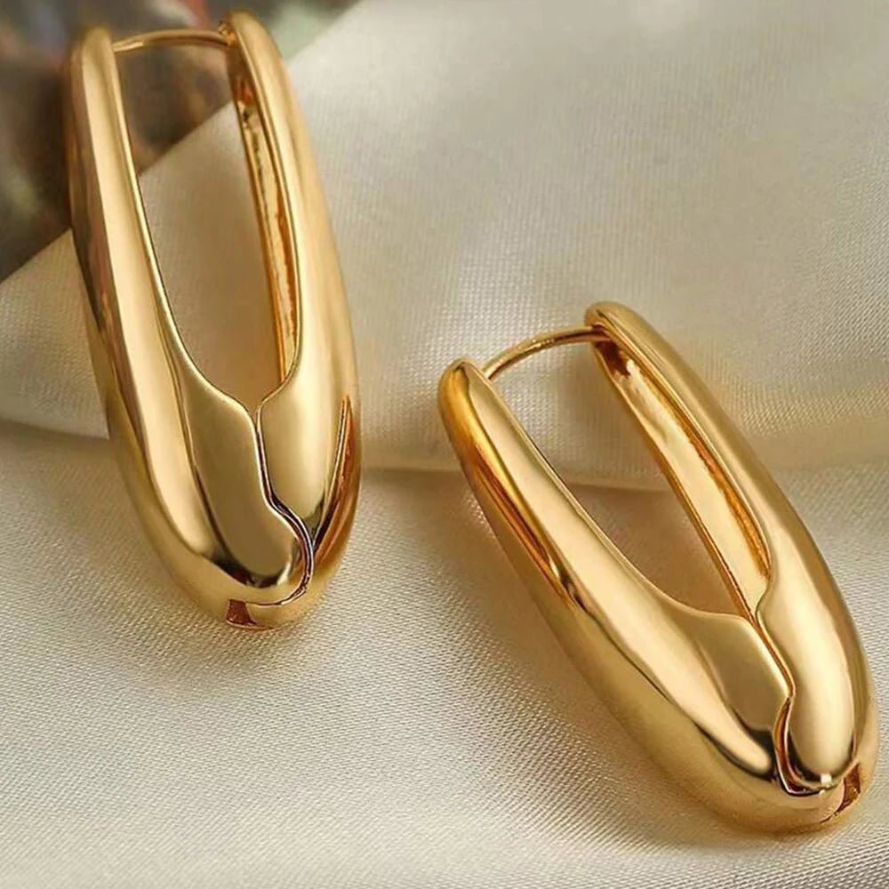 Gold Plating Twisted Heart Shape Hoop Earrings - LaVie Jewelery