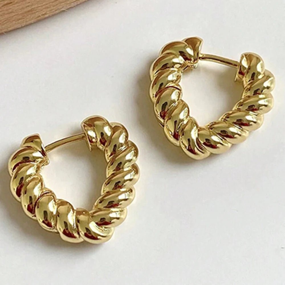Gold Plating Twisted Heart Shape Hoop Earrings - LaVie Jewelery