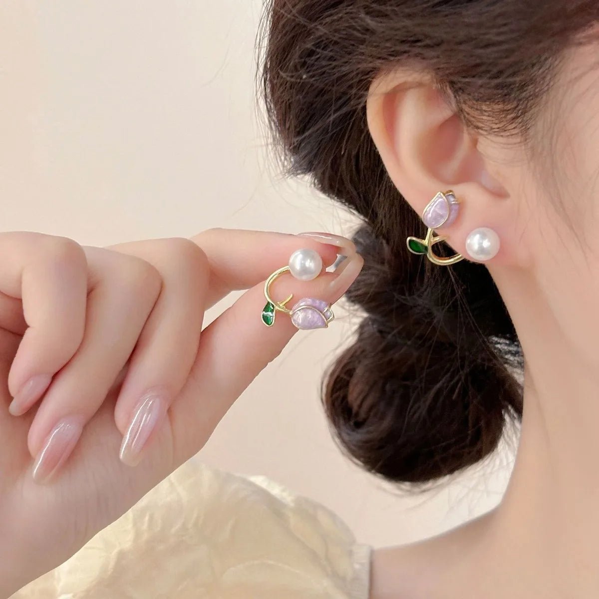 French Tulip Flower Pearl Stud Earrings Pearl Earrings - LaVie Jewelery