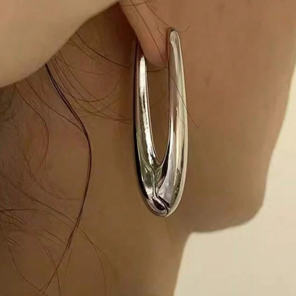 Gold Plating Twisted Heart Shape Hoop Earrings - LaVie Jewelery
