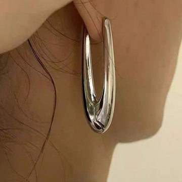 Gold Plating Twisted Heart Shape Hoop Earrings - LaVie Jewelery