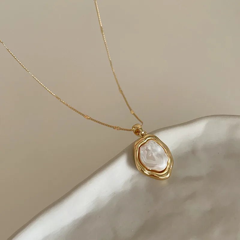 Irregular Baroque Pearl Pendant Necklace - LaVie Jewelery