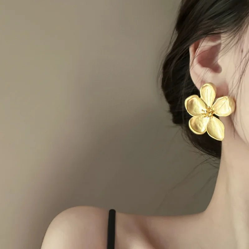18K Gold Plated Stainless Steel Butterfly Stud Earrings - LaVie Jewelery