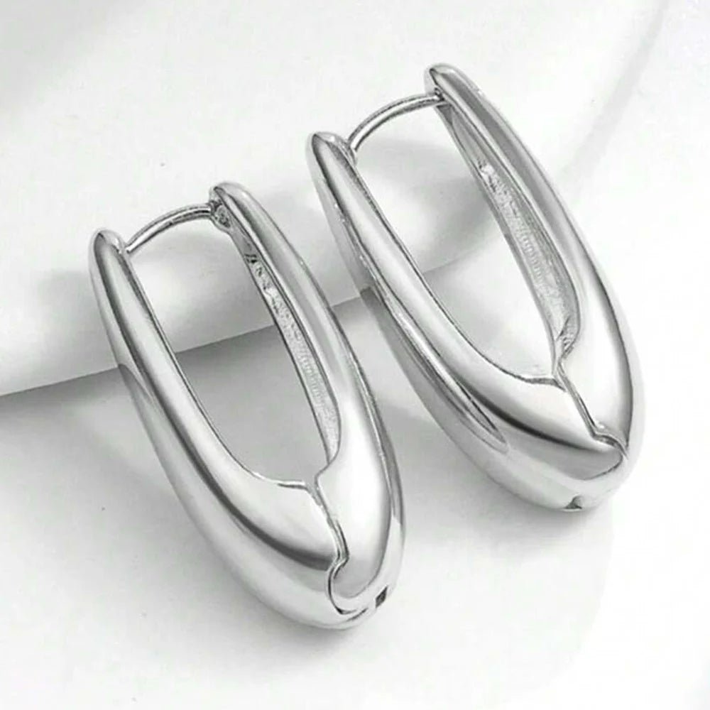Gold Plating Twisted Heart Shape Hoop Earrings - LaVie Jewelery