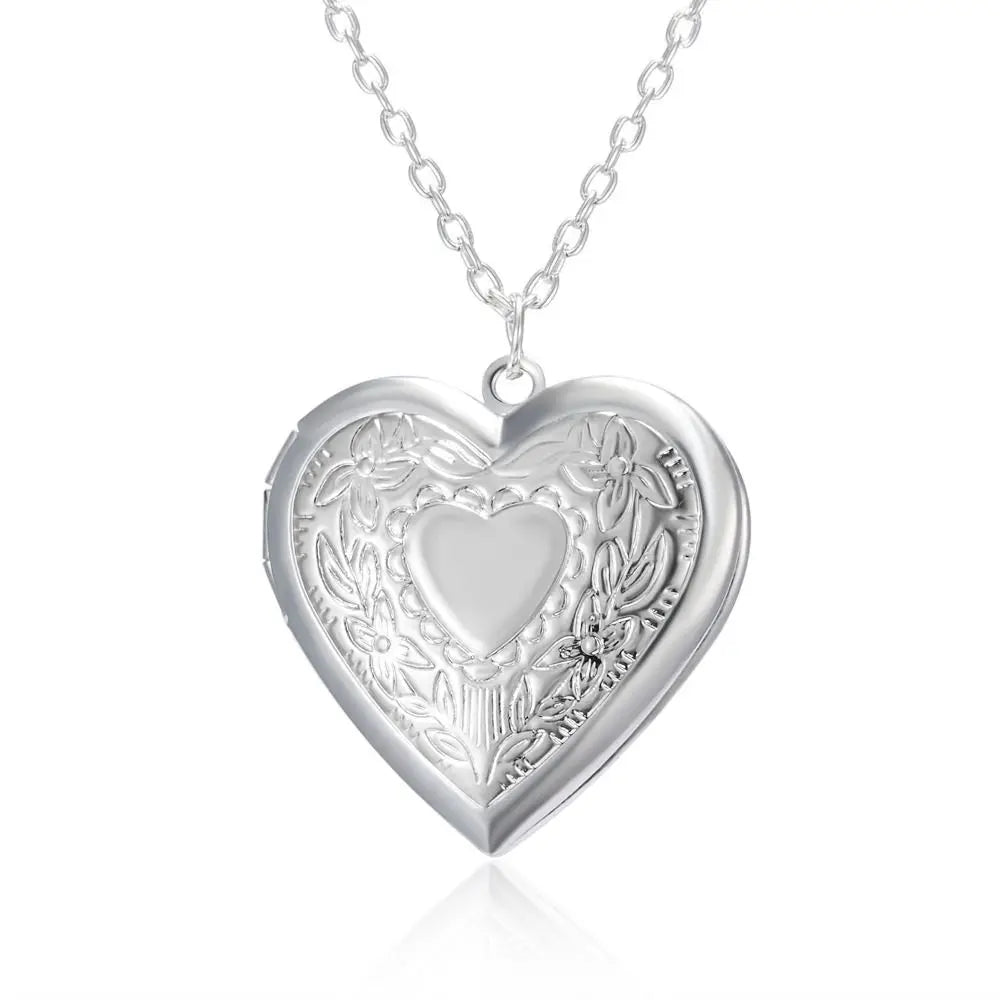 "The Timeless Keepsake" Heart Locket Necklace - LaVie Jewelery