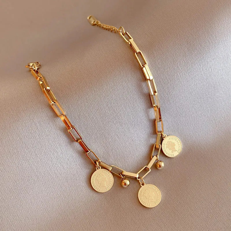 Gold Stainless Steel Pendant Bracelet - LaVie Jewelery