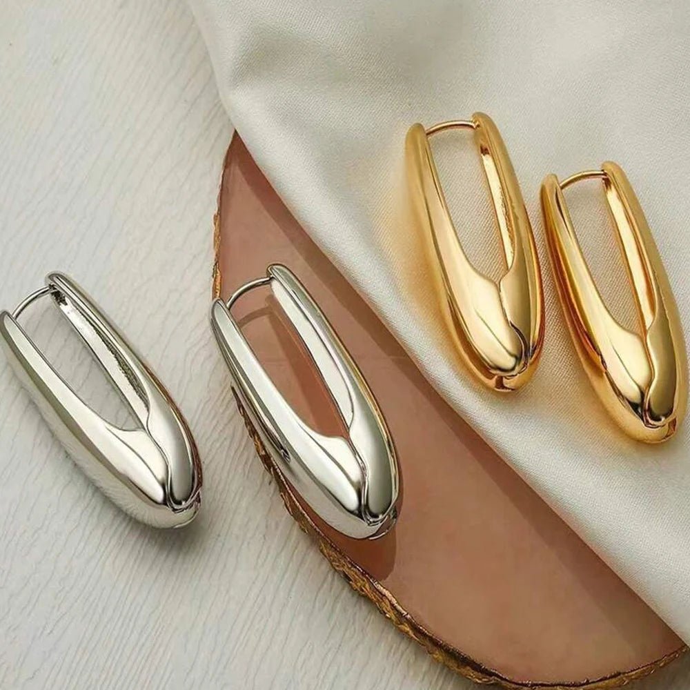 Gold Plating Twisted Heart Shape Hoop Earrings - LaVie Jewelery