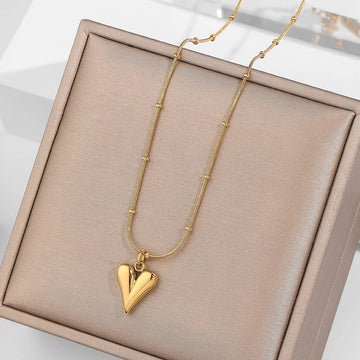 Stainless Steel Heart Pendant Chain Necklace - LaVie Jewelery