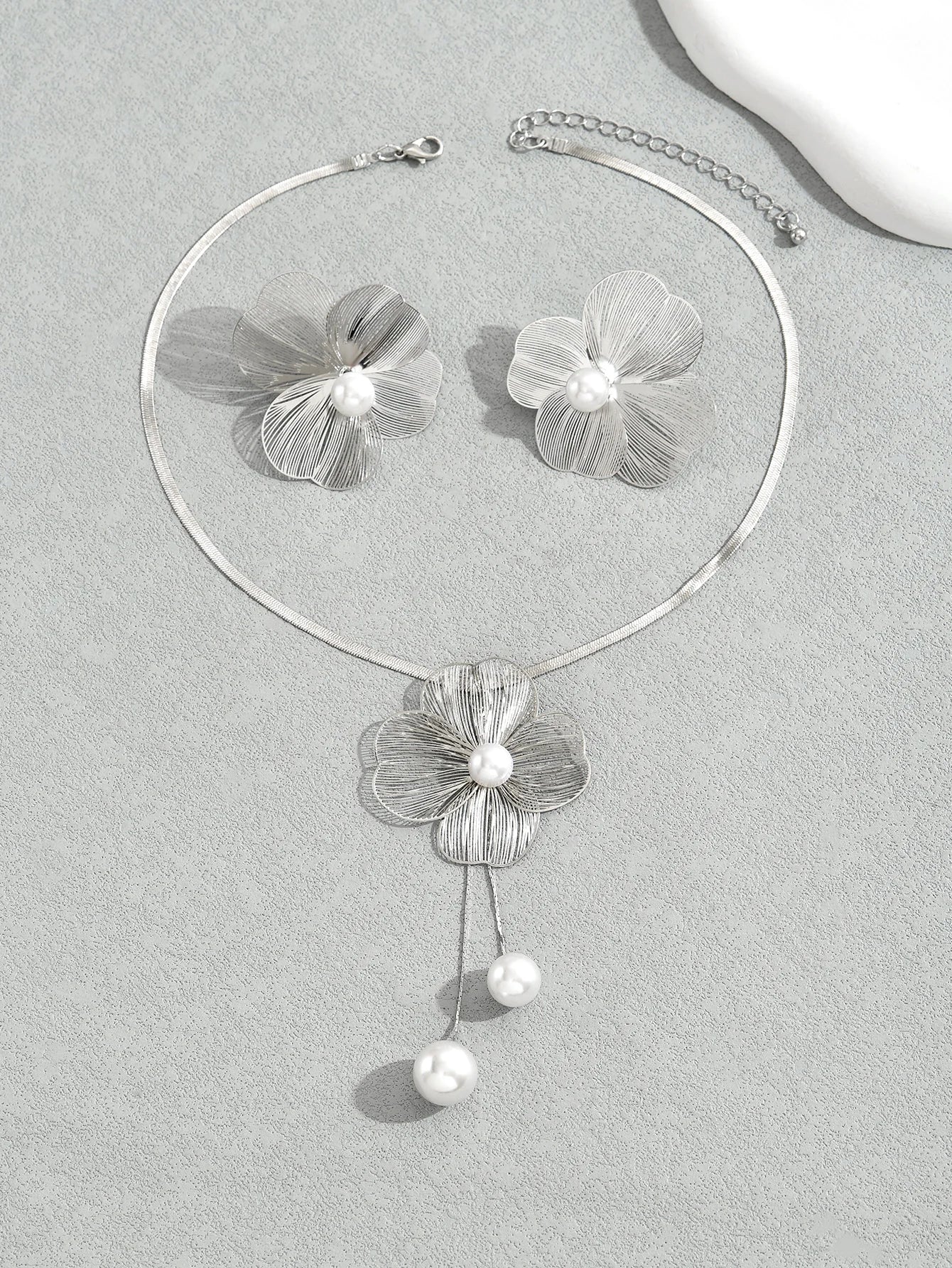 Gold Color Hallowout Stamping Big Flower Pearl Necklace Earrings Set - LaVie Jewelery