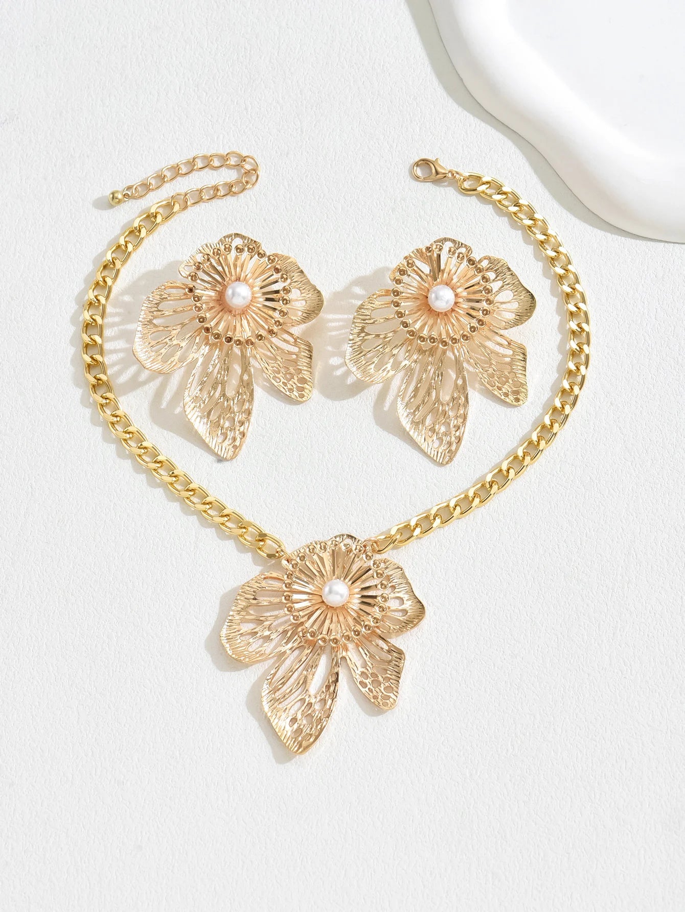 Gold Color Hallowout Stamping Big Flower Pearl Necklace Earrings Set - LaVie Jewelery