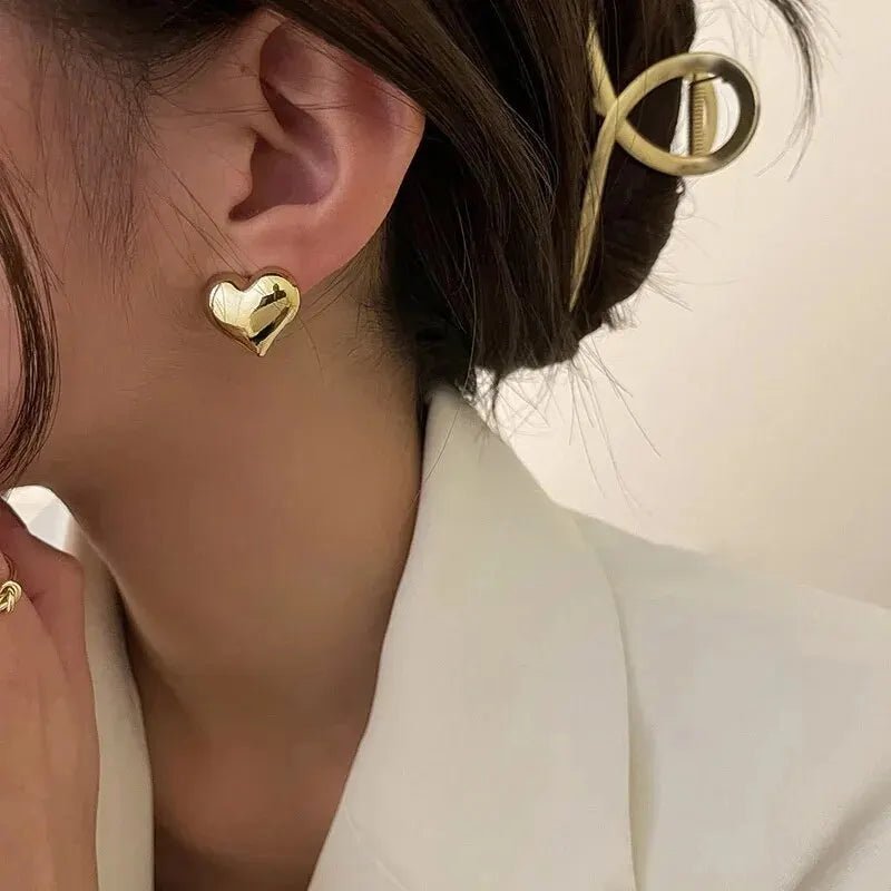Dainty Love Heart Shape Gold Silver Color Stud Earrings - LaVie Jewelery
